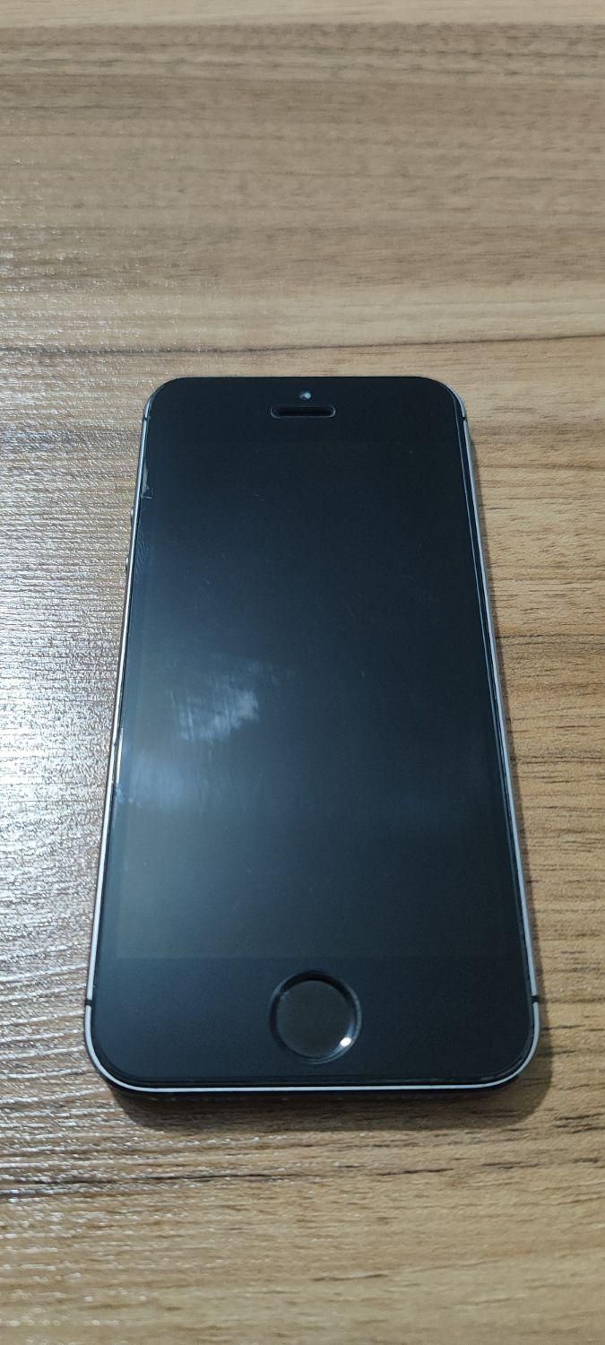 اپل iPhone 5s با حافظهٔ ۱۶ گیگابایت|موبایل|میانه, |دیوار