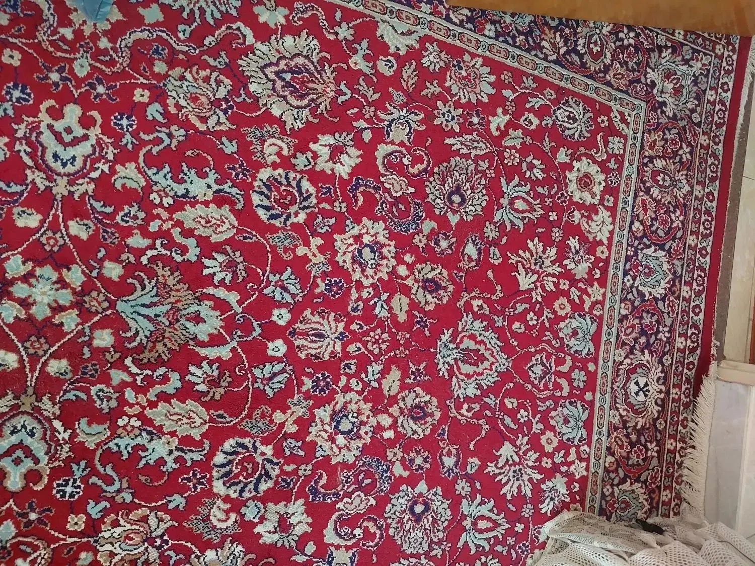 ۲ عدد فرش ۶ متری زمینه لاکی|فرش|اصفهان, بهارستان (مخابرات)|دیوار