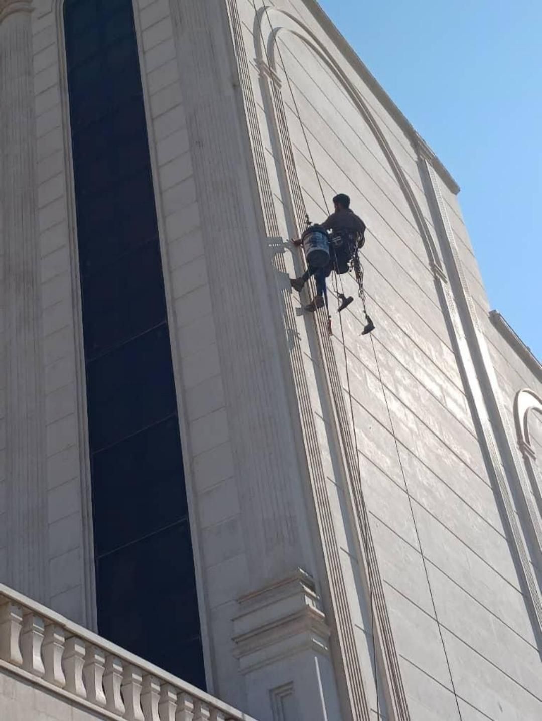 کار درارتفاع باطناب بدون داربست|خدمات پیشه و مهارت|ایوان, |دیوار