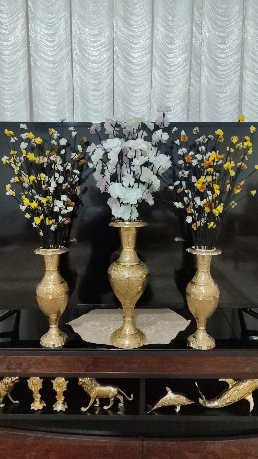 گلدان طرح طاووس برنجی عطائی برنز|صنایع دستی و سایر لوازم تزئینی|نیشابور, محله میدان باغات|دیوار