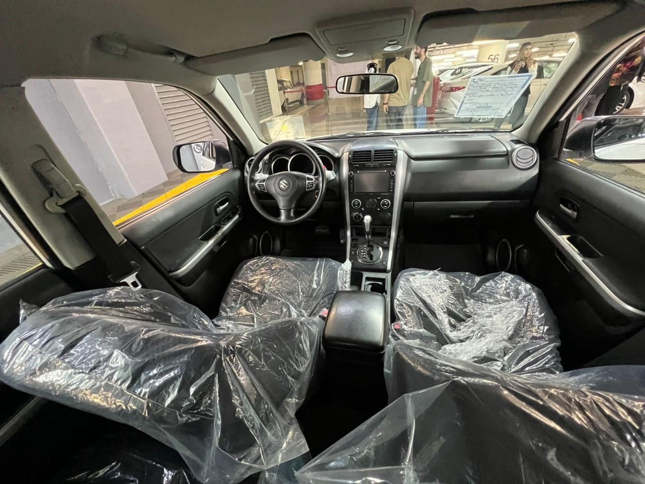 سوزوکی گرند ویتارا  اتوماتیک 2400cc، مدل ۱۳۹۰|خودرو سواری و وانت|تهران, نیاوران|دیوار