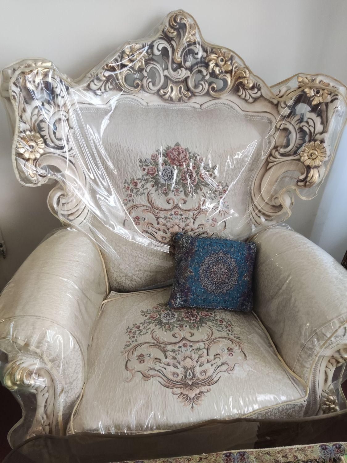 سالم و تمیز..مدل سلطنتی.|تلفن رومیزی|شهرکرد, |دیوار