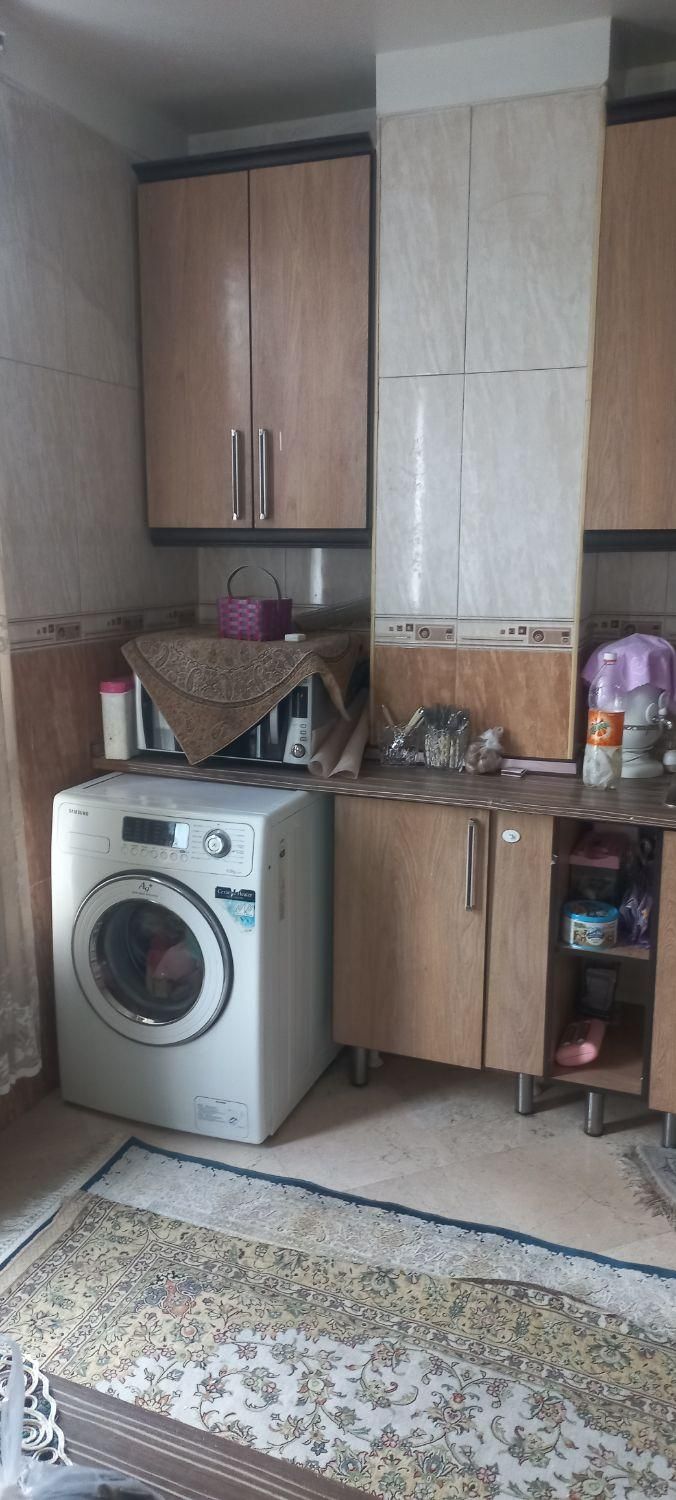 حدود ۸ متر کابینت سالم و تمیز|آب‌چکان و نظم‌دهنده ظروف|تهران, طرشت|دیوار
