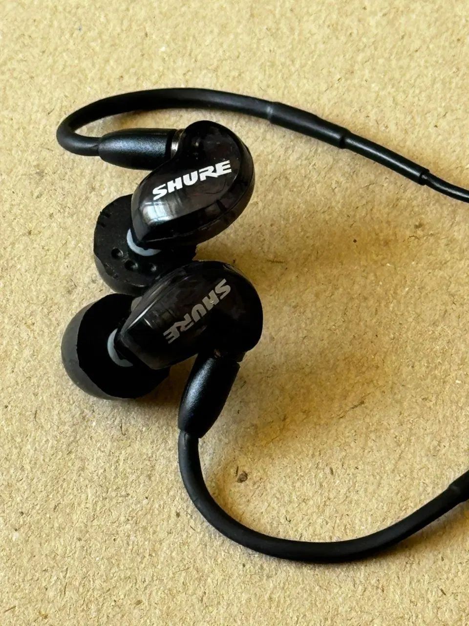 ایرفون مانیتورنیگ Shure SE215|لوازم جانبی موبایل و تبلت|تهران, اکباتان|دیوار