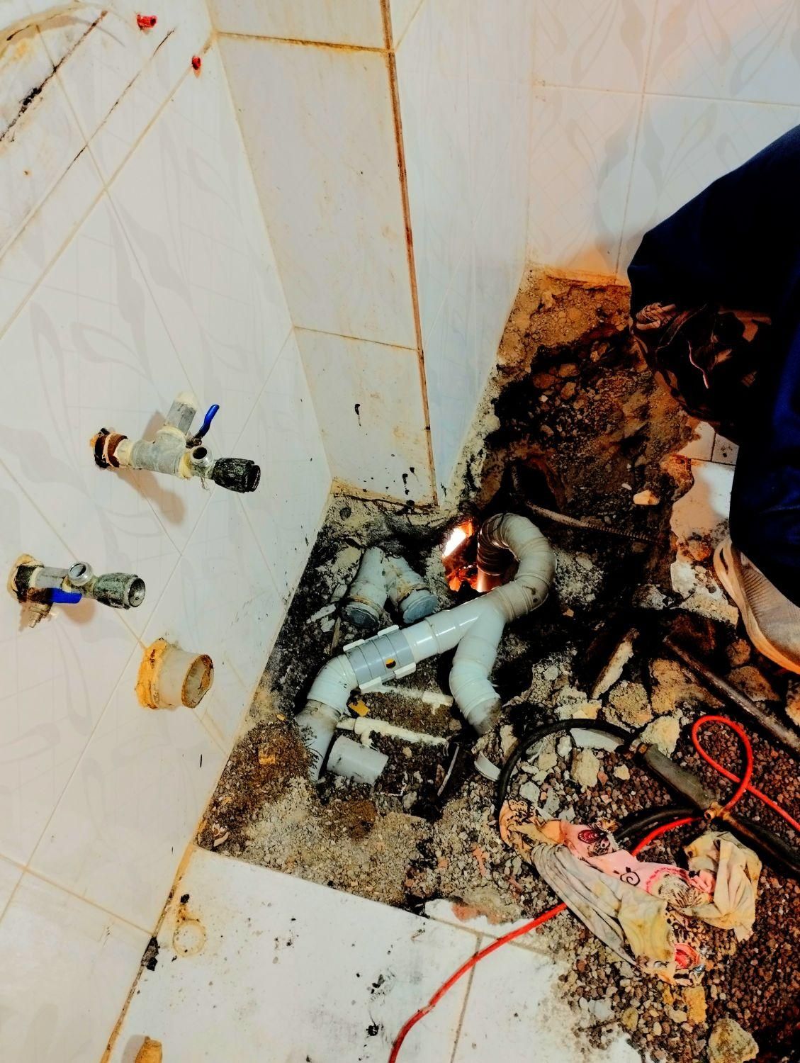 لوله کشی اب فاضلاب و نشتی گیری کل با نقطه زن|خدمات پیشه و مهارت|زاهدان, |دیوار