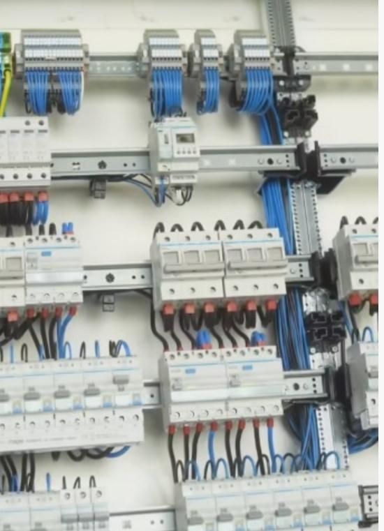 برقکار حرفه ای تک فاز سه فاز|خدمات پیشه و مهارت|نسیمشهر, |دیوار