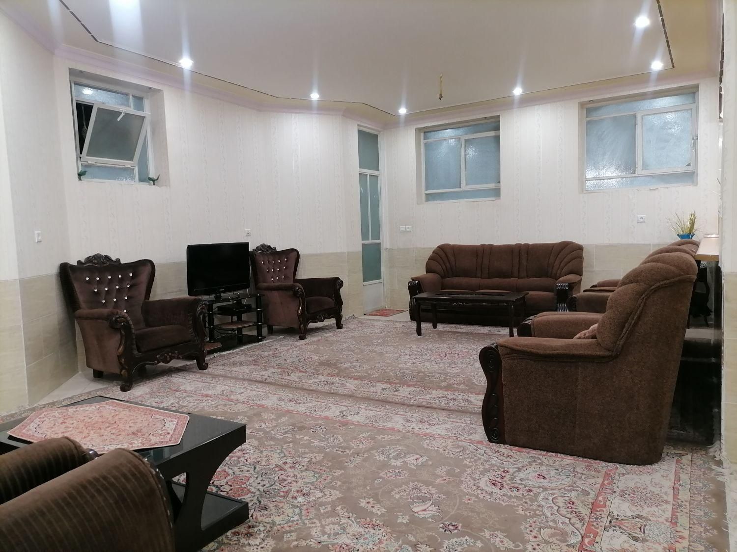 منزل تمیز و شیک با امکانات رفاهی کامل در شهر یزد|اجارهٔ کوتاهمدت آپارتمان و سوئیت|یزد, |دیوار