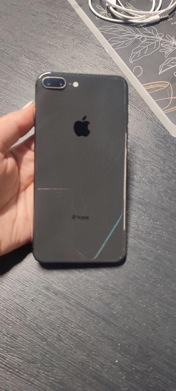 اپل iPhone 8 Plus با حافظهٔ ۶۴ گیگابایت|موبایل|اهواز, زیتون کارمندی|دیوار