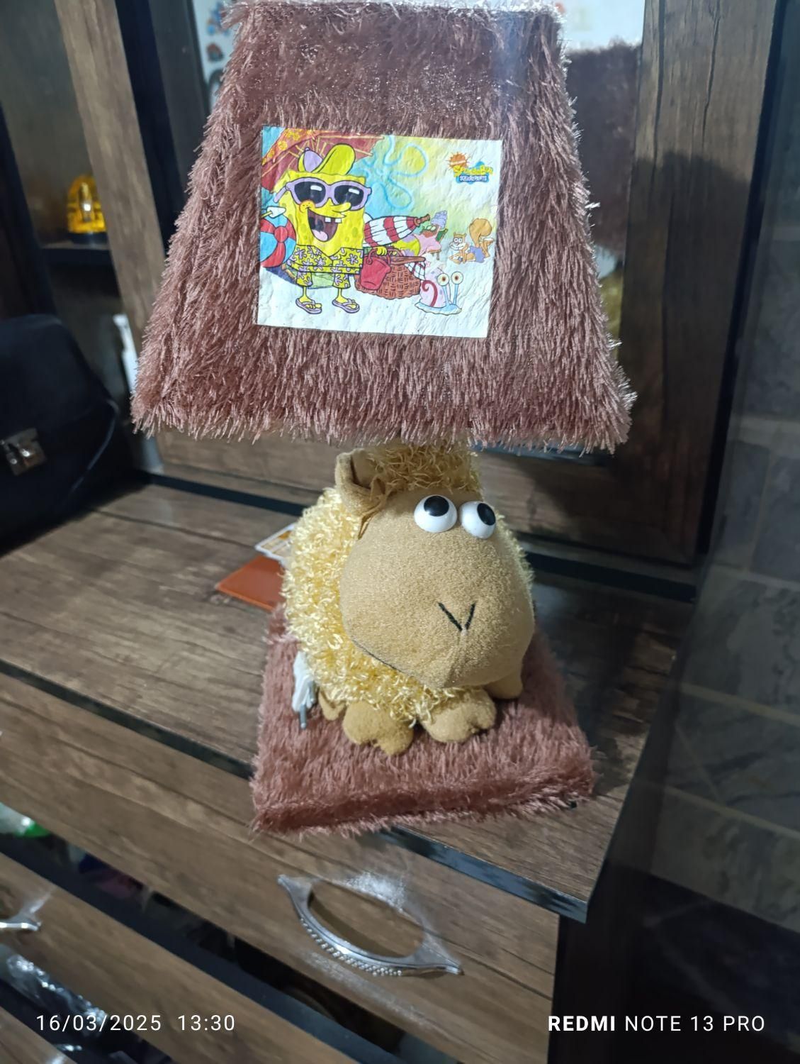 شب خواب بچه|چراغ خواب و آباژور|قم, نیروگاه|دیوار