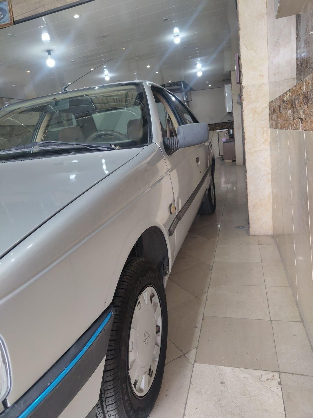 پژو 405 GLX - دوگانه سوز CNG، مدل ۱۳۸۹|خودرو سواری و وانت|شاهین‌شهر, گزبرخوار|دیوار