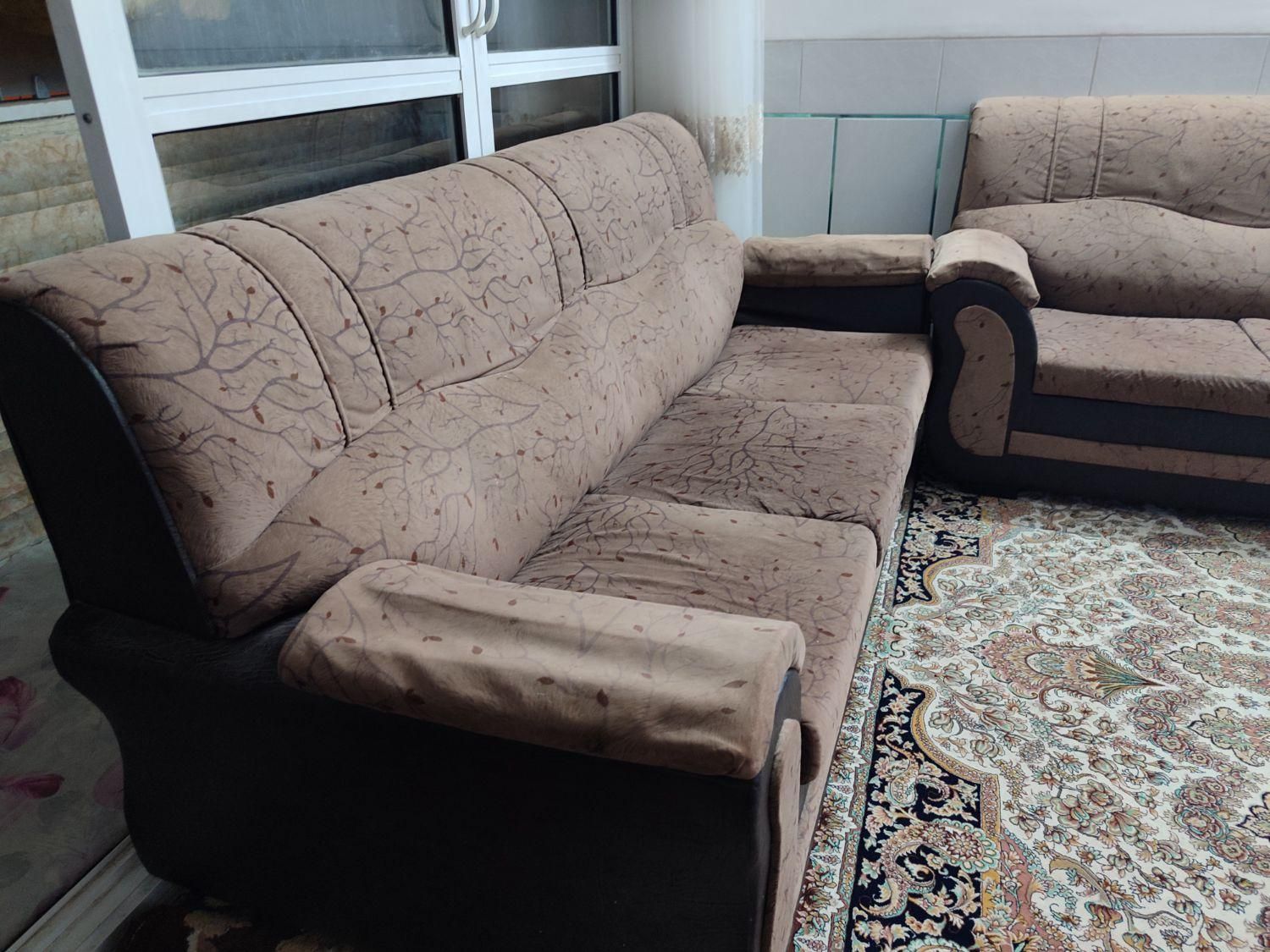 مبل راحتی ۷ نفره|مبلمان خانگی و میز عسلی|اصفهان, بوزان|دیوار