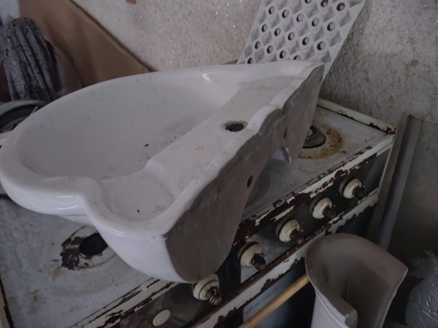 روشویی|لوازم سرویس بهداشتی|لاهیجان, گلستان|دیوار