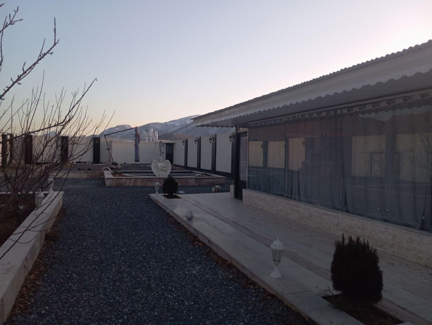 فروش باغ ه ویلایی ۱۰۰۰ متری ۱ خوابه در مبارکه|فروش خانه و ویلا|مبارکه, |دیوار