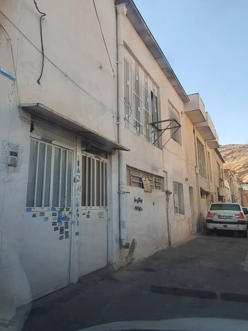 دوطبقه ملکی نزدیک باغ دلگشا با موقعیت تجاری|فروش خانه و ویلا|شیراز, نیستان|دیوار