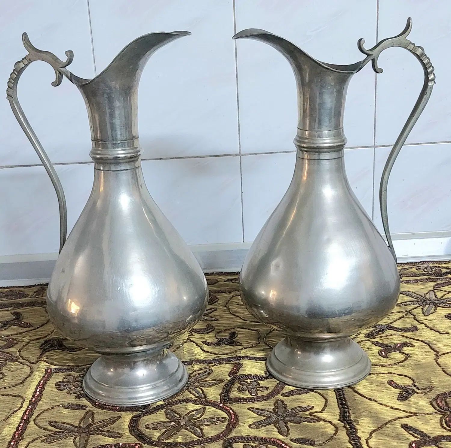 سماور ورشو  و دوعدد پارچ قدیمی|سماور، چای‌ساز، قهوه‌ساز|اصفهان, سروستان|دیوار