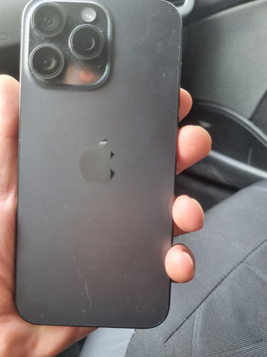 اپل iPhone 15 Pro Max با حافظهٔ ۲۵۶ گیگابایت|موبایل|مشهد, هفت تیر (حافظ)|دیوار