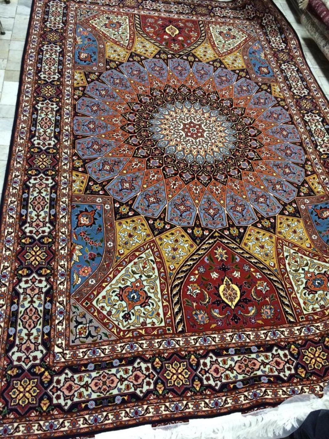 جفت فرش 6متری دستباف گنبد تبریز 50رج ابریشم شرایطی|فرش|کرج, عظیمیه|دیوار