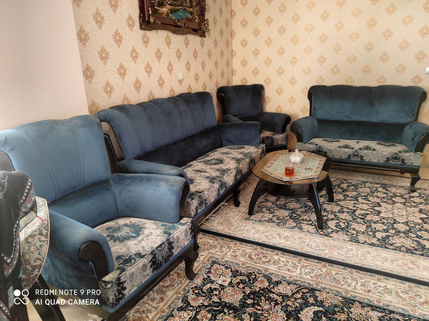 مبلمان راحتی ۷ نفره همراه با میز ناهارخوری|مبلمان خانگی و میز عسلی|تهران, باغ فیض|دیوار