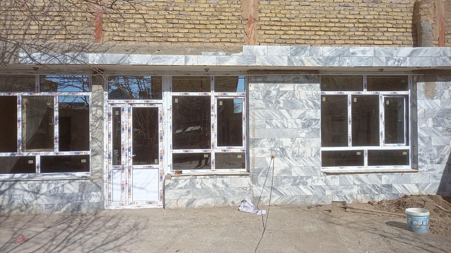 درب وپنجره دوجداره.آلومینیوم ترمال بریک.upvc|خدمات پیشه و مهارت|مشهد, جانباز|دیوار