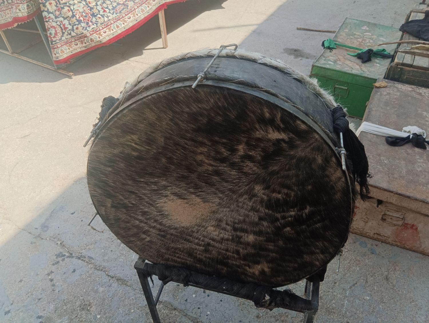 طبل پوستی نو|درام و پرکاشن|دزفول, |دیوار