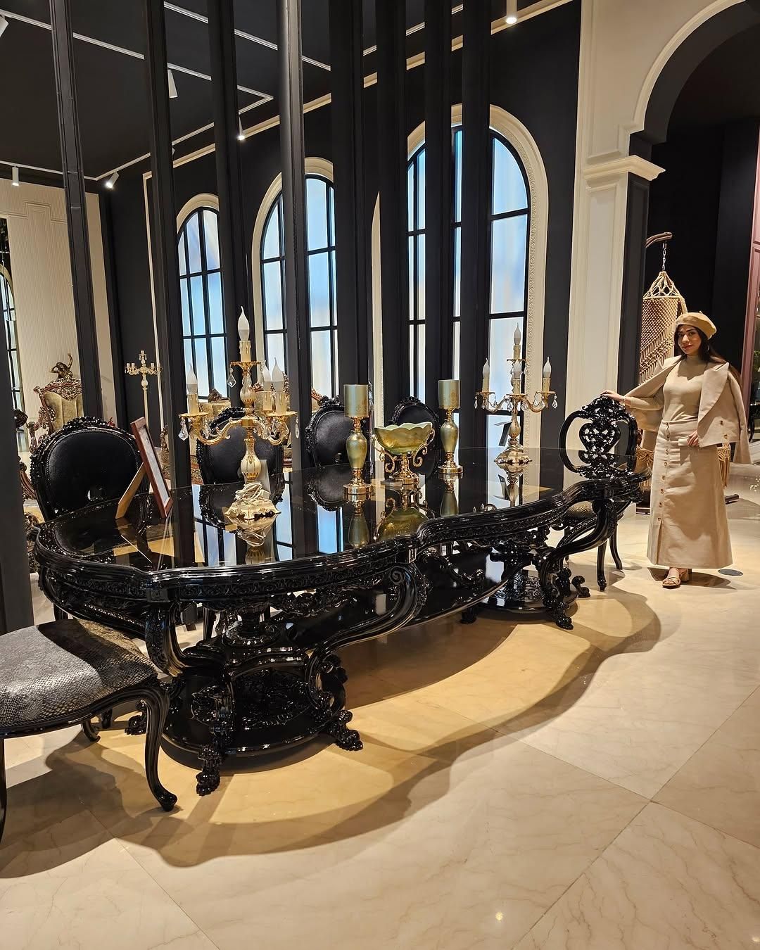 مبل سلوا selva سبک نئوکلاسیک مدرن سلطنتی استیلm|مبلمان خانگی و میز عسلی|تهران, یافتآباد|دیوار