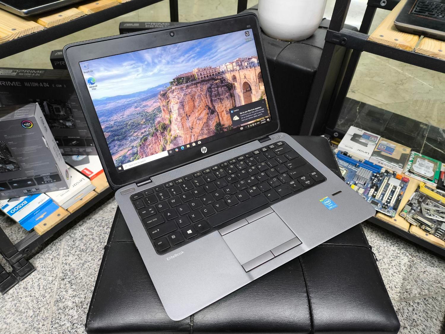 لپ تاپ hp 12.5 inch بسیار جمع جور و خوش دست|رایانه همراه|تهران, شهرک طالقانی|دیوار