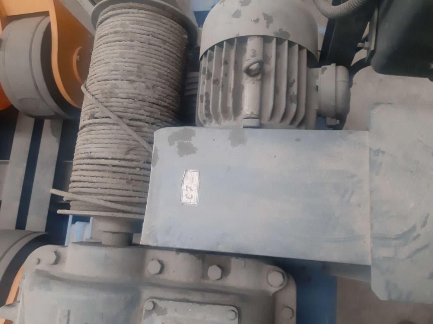 وینچ ۲ تن کشنده روسی فابریک|ماشینآلات صنعتی|پاکدشت, خاتون آباد|دیوار