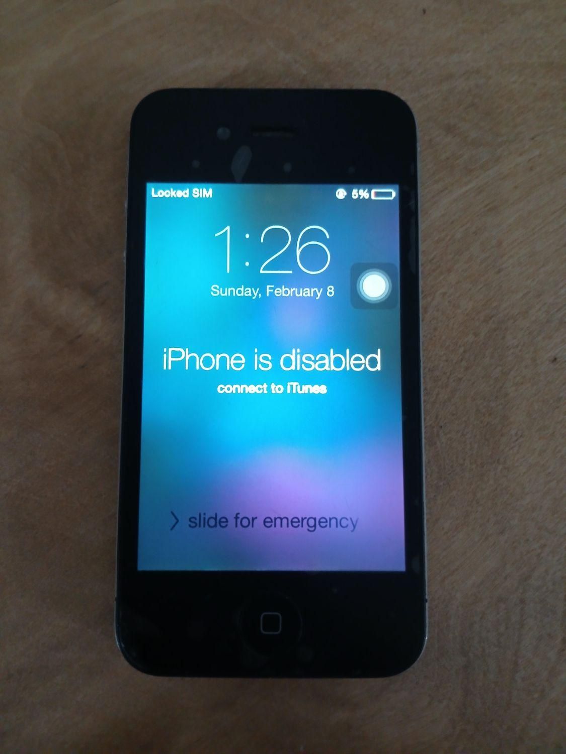 اپل iPhone 4 با حافظهٔ ۳۲ گیگابایت|موبایل|تهران, طرشت|دیوار