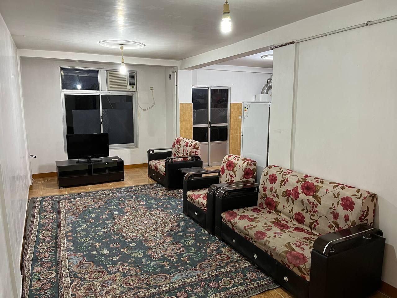 اجاره روزانه/هفتگی آپارتمان ۷۵ متری در اب وبرق|اجارهٔ کوتاه‌مدت آپارتمان و سوئیت|رشت, آب و برق|دیوار