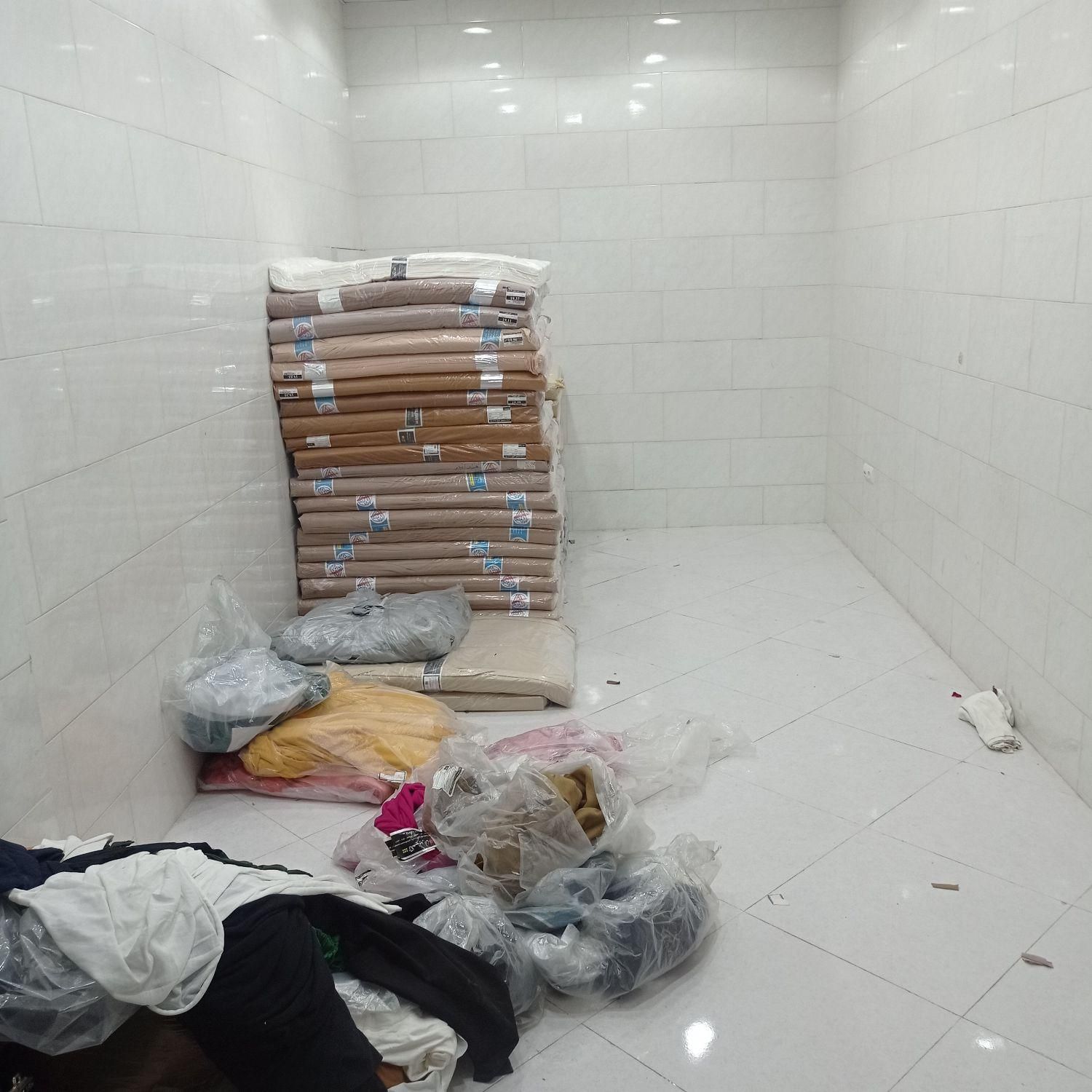 18 متر مغازه مناسب پارچه و پوشاک|اجارهٔ مغازه و غرفه|تهران, بازار|دیوار