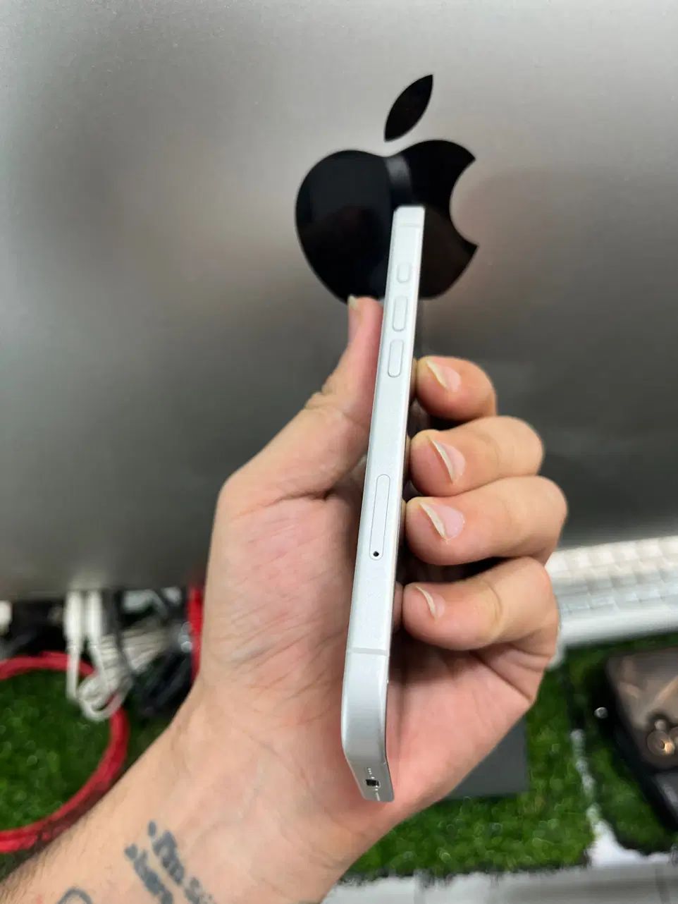 iPhone 16 سفید 128 ریجستر|موبایل|کرج, گوهردشت|دیوار