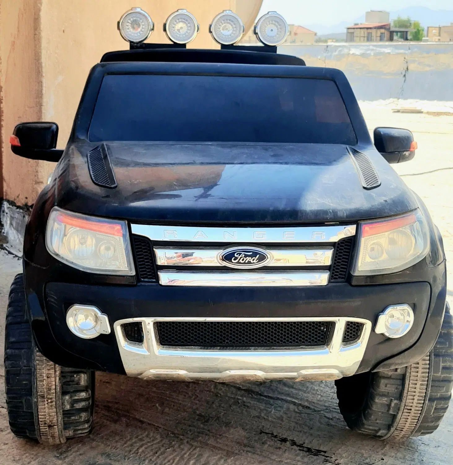 ماشین شارژی فورد رنجر متالیک فول آپشن ۴ موتور|اسباب‌‌بازی|تهران, بهجت‌آباد|دیوار