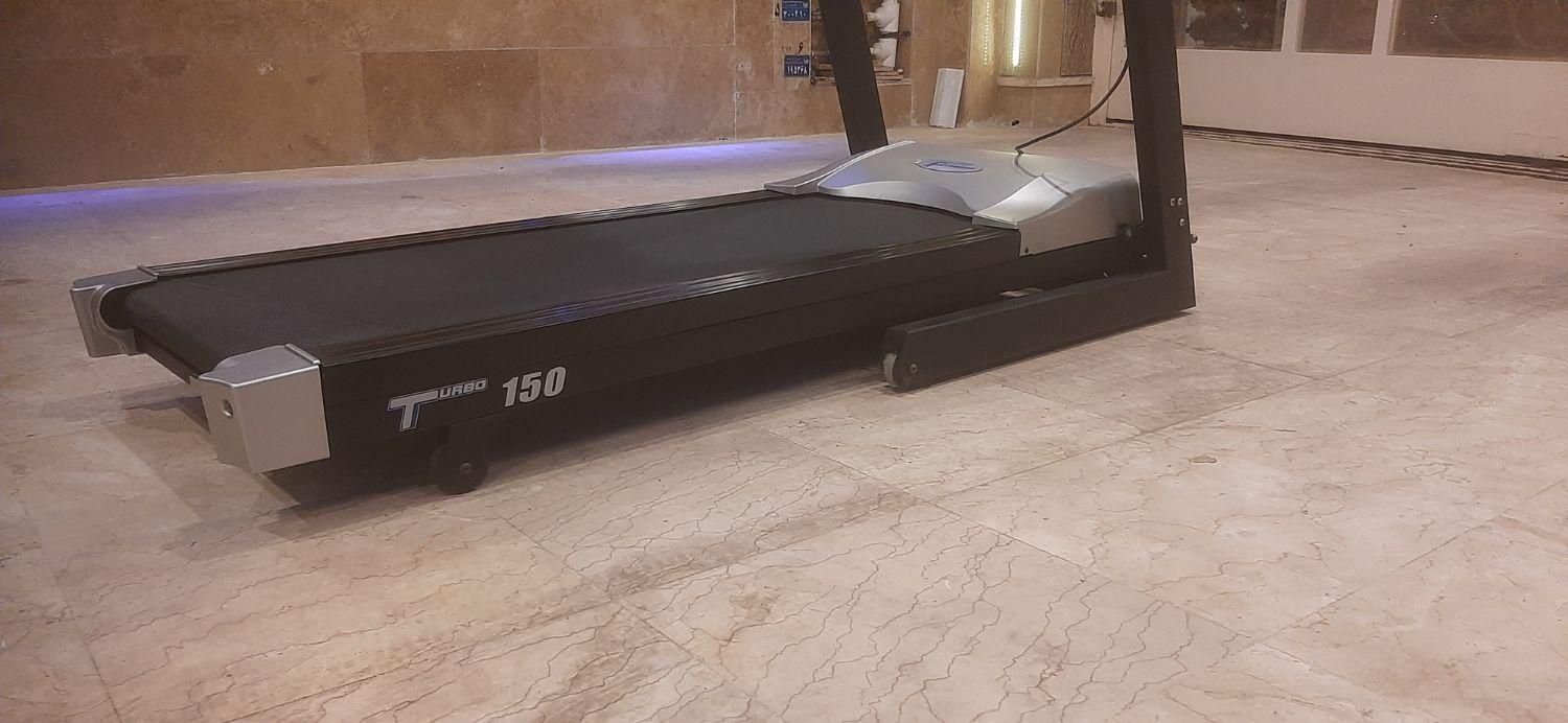 تردمیل توربو۱۵۰/شیب برقی/درحد|تجهیزات ورزشی|قم, آزادگان|دیوار
