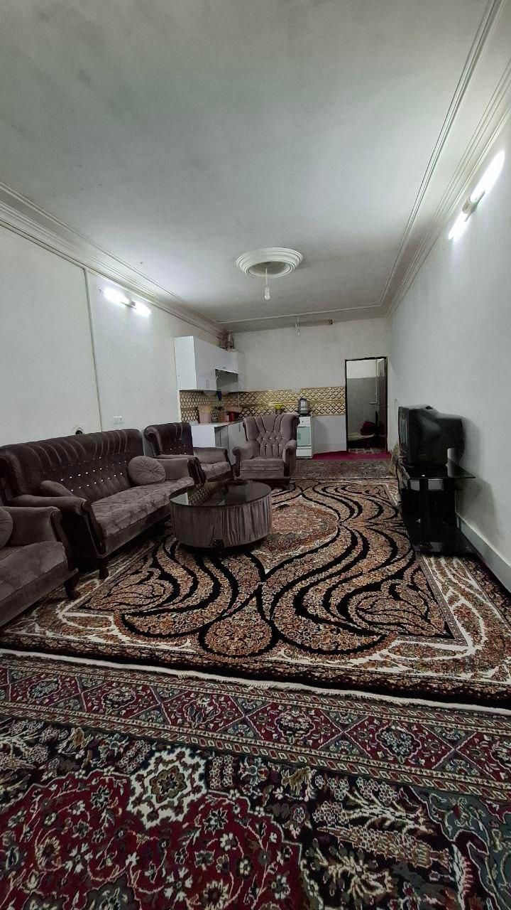 اجاره روزانه/هفتگی دربست ۶۰مت نزدیک بیمارستان رضوی|اجارهٔ کوتاه‌مدت آپارتمان و سوئیت|مشهد, توس (بلوار توس)|دیوار