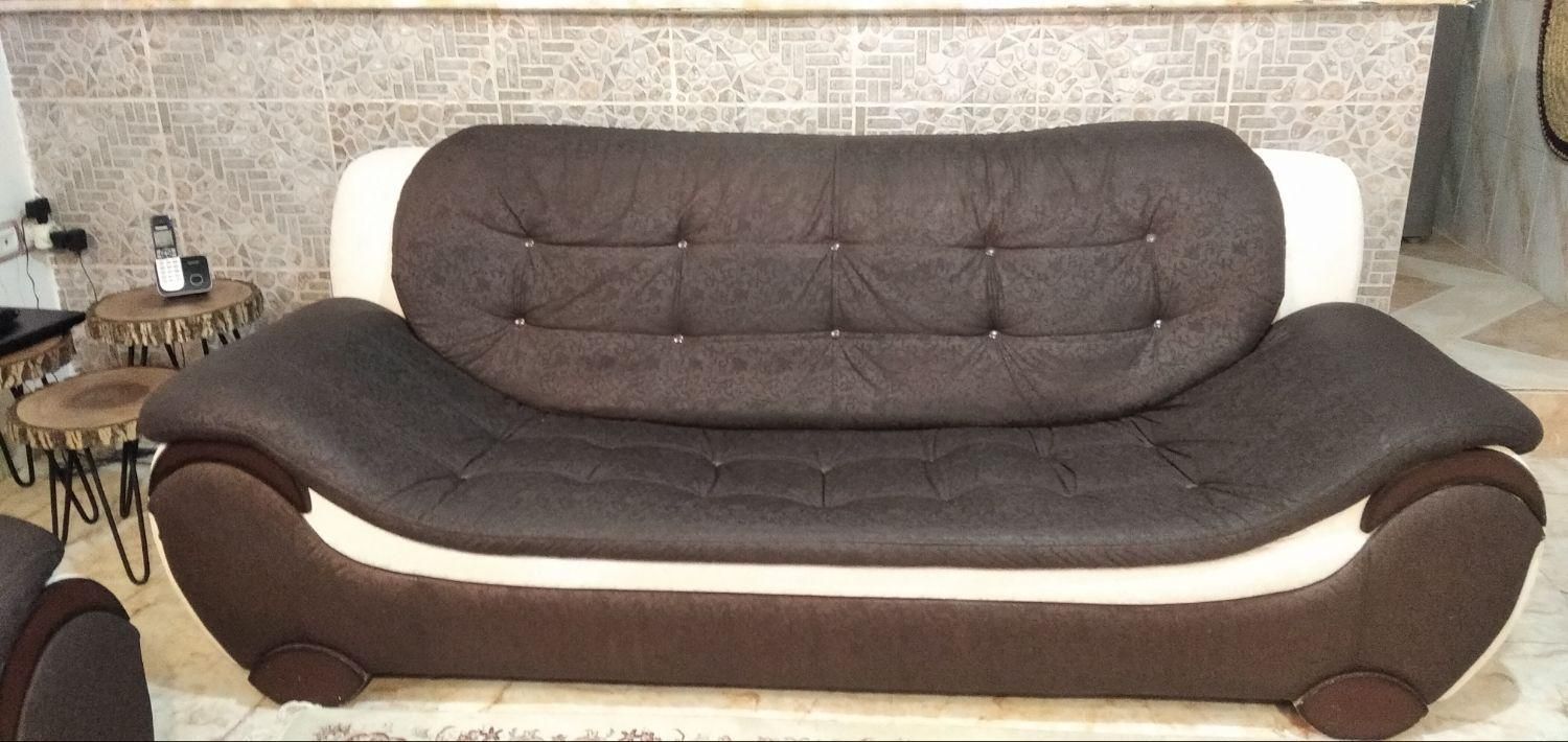 راحتی ۷ نفره چرم|مبلمان خانگی و میز عسلی|ملایر, |دیوار