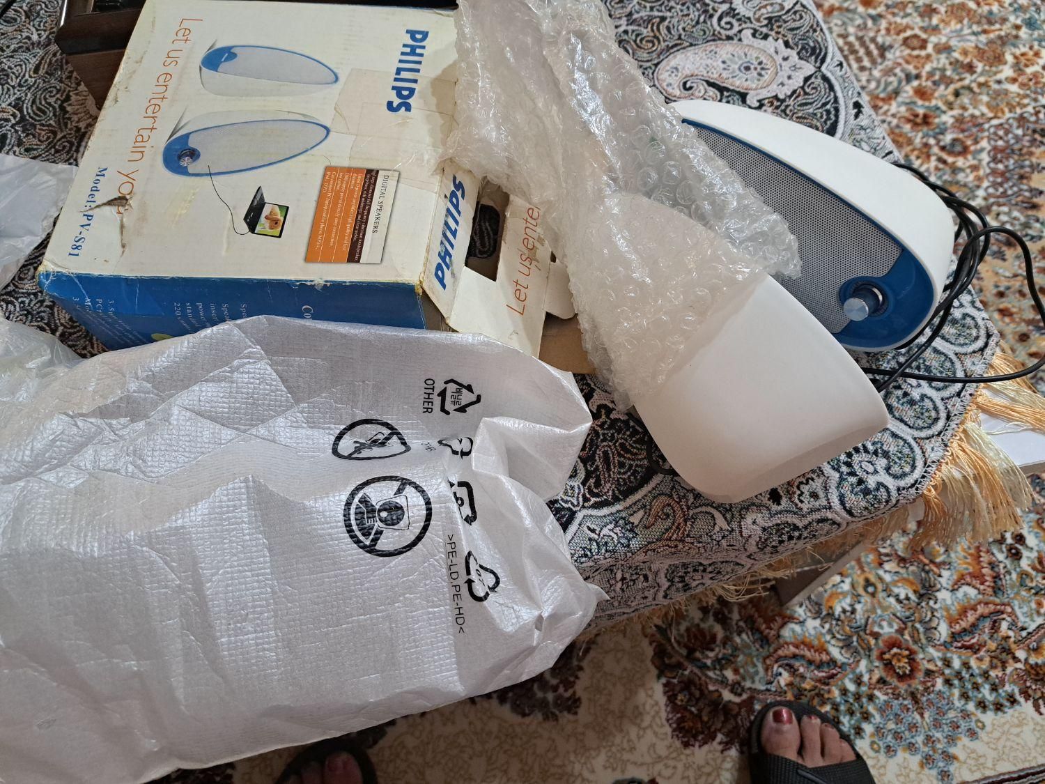 یک جفت بلندگو مارک فلیپس اصل|قطعات و لوازم جانبی رایانه|لاهیجان, شیشه گران|دیوار