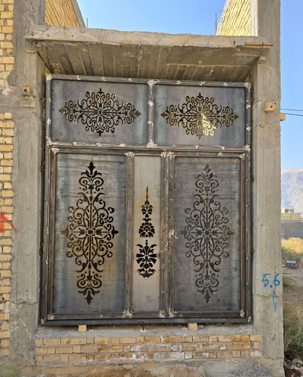 جوشکاری درب و پنجره سازی|خدمات پیشه و مهارت|شیراز, جمال آباد|دیوار
