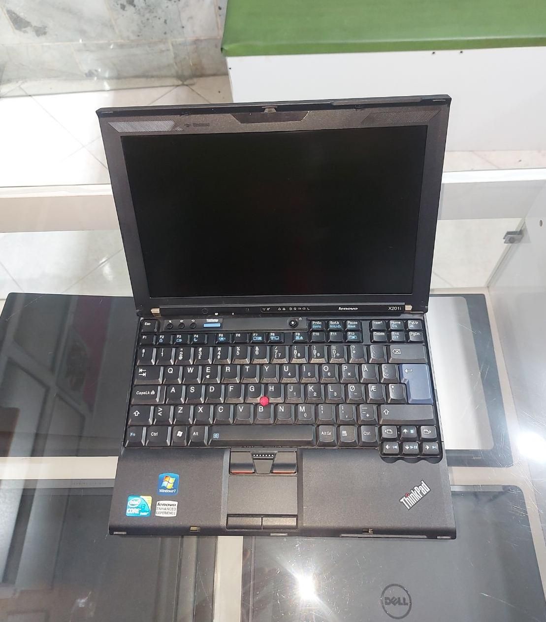لپتاپ لنوو سبک i3 Ram8 HARD500 تمیز دانشجویی ترید|رایانه همراه|کرج, حصارک|دیوار