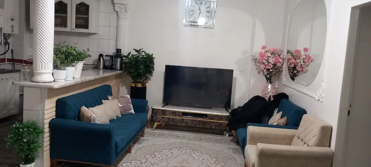 مبل کاملا سالم|مبلمان خانگی و میز عسلی|تهران, خرمشهر|دیوار