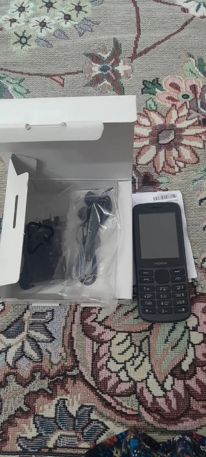 گوشی نوکیا 215 4G آک  اصلن استفاده نکرد|موبایل|کرمانشاه, |دیوار