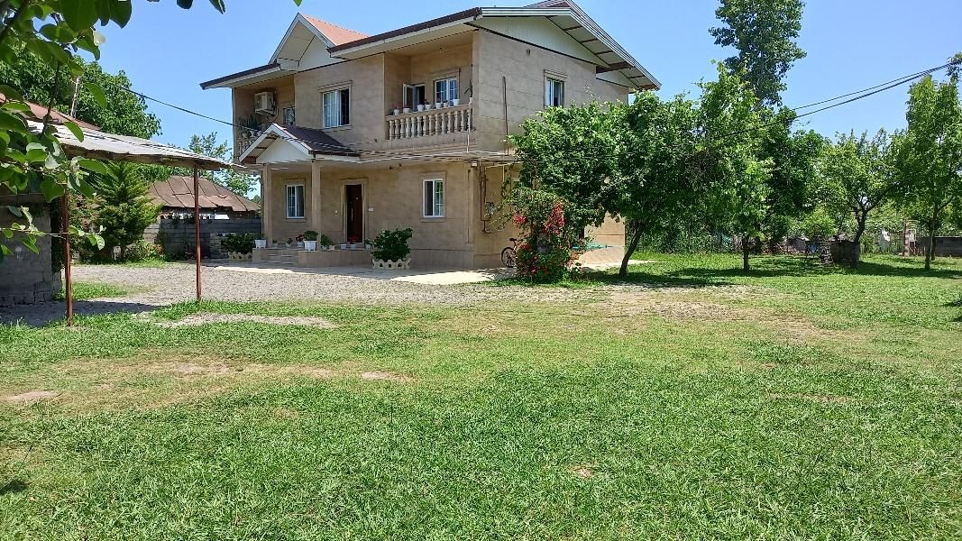 ویلا باغ،۲خوابه حیاط دار،پارکینگ دار،درشهر تالش.|اجارهٔ کوتاهمدت آپارتمان و سوئیت|تالش, هشتپر|دیوار