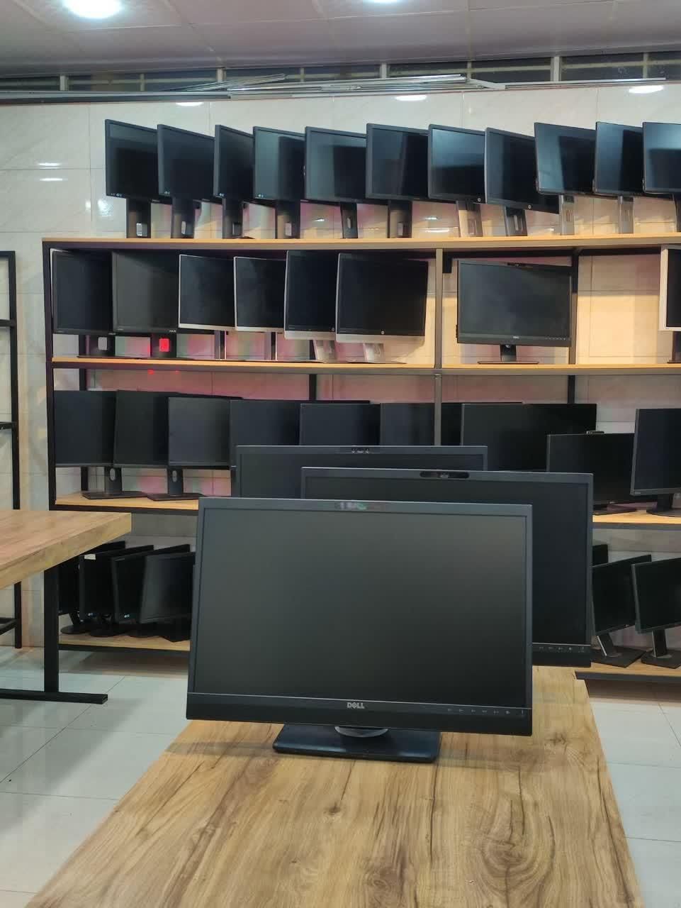 مانیتور Dell P2418 Hzm|قطعات و لوازم جانبی رایانه|دزفول, |دیوار