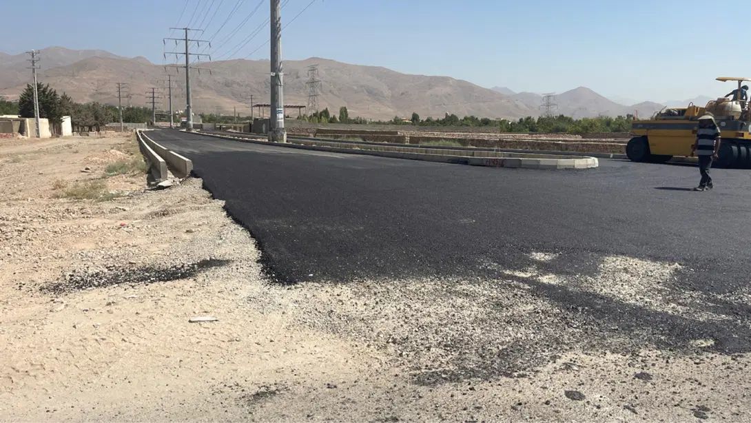 ۸۰۰ متر/محدوده شهری با ساخت قانونی/و برق/فشند|فروش زمین و ملک کلنگی|هشتگرد, فشند|دیوار