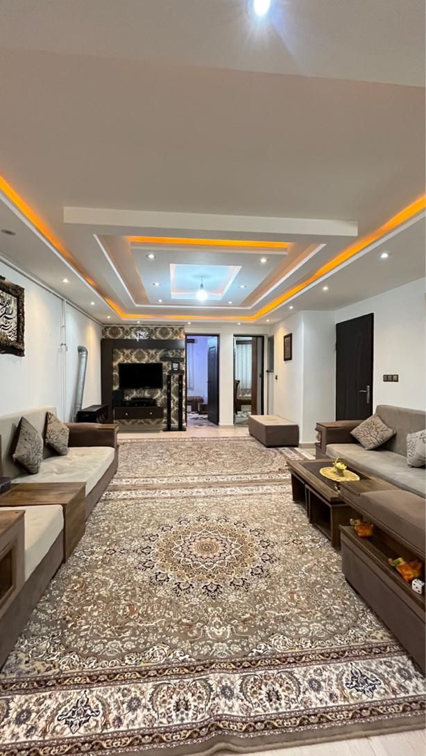 فروش ساختمان دو طبقه مستقل|فروش آپارتمان|رشت, آب و برق|دیوار