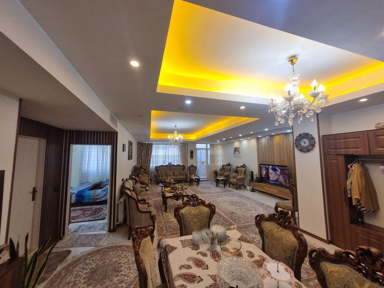 ۱۵۰متر۲خواب پارکینگ اختصاصی قولنامه ای|فروش آپارتمان|کرج, گلشهر|دیوار