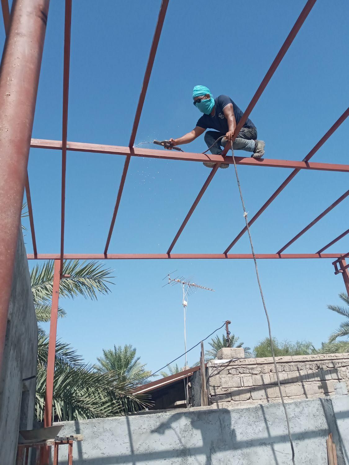 جوشکاری سیارنصب سایبان سوله ساخت تابلو تبلیغاتی|خدمات پیشه و مهارت|میناب, |دیوار