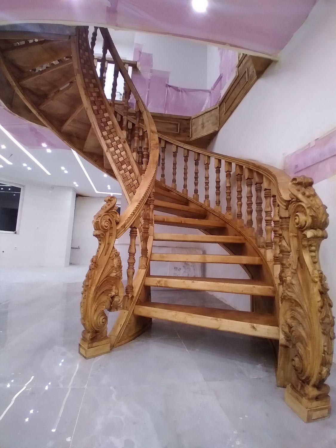 پله دوبلکس چوبی پله گرد پله خم نرده نجاری|خدمات پیشه و مهارت|سنندج, |دیوار