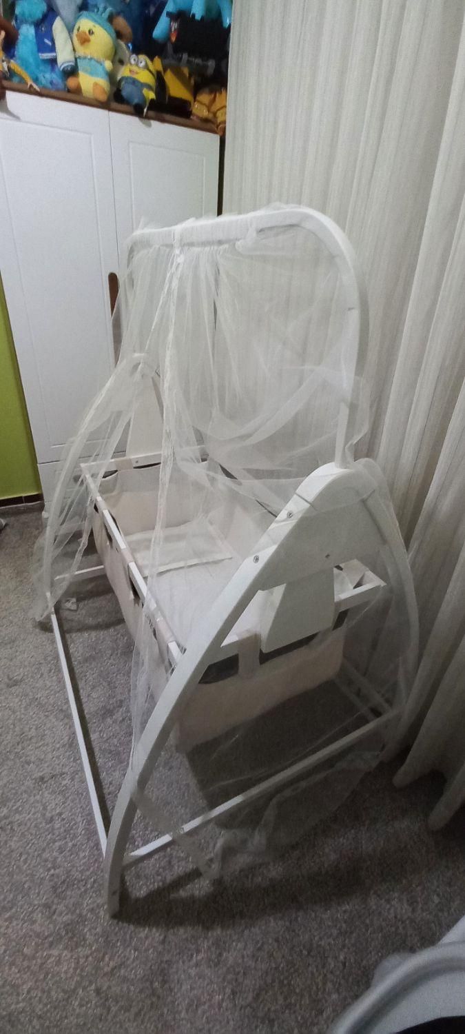 گهواره کنار مادر مدل وی جودیکو|تخت و صندلی بچه|چهارباغ, |دیوار