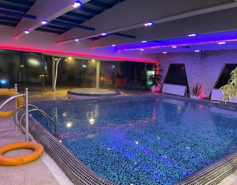 اجاره باغ ویلا استخردارفول امکانات ترین ویلا امروز|اجارهٔ کوتاهمدت ویلا و باغ|تهران, چیتگر جنوبی|دیوار