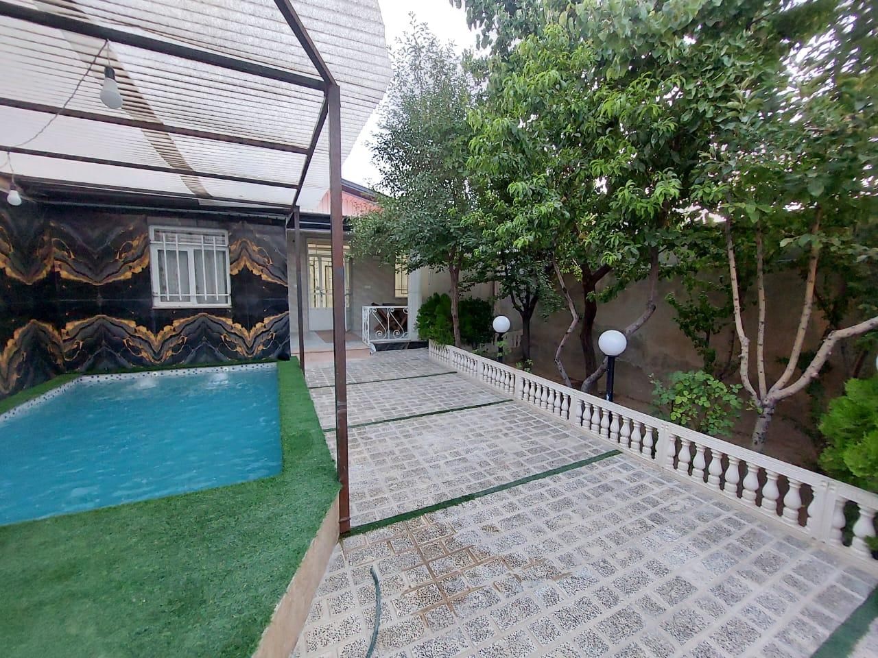 ویلاباغ۲۰۰m بافت اب برق گازسهیلیه اغچه حصار کردان|فروش خانه و ویلا|چهارباغ, |دیوار